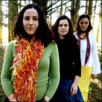 The Henry Girls | Mairearad & Anna | Adam Holmes at Bogbain Farm 